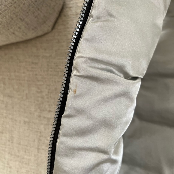 Women’s Vintage Bebe Sport Puffer Vest - Picture 7 of 7